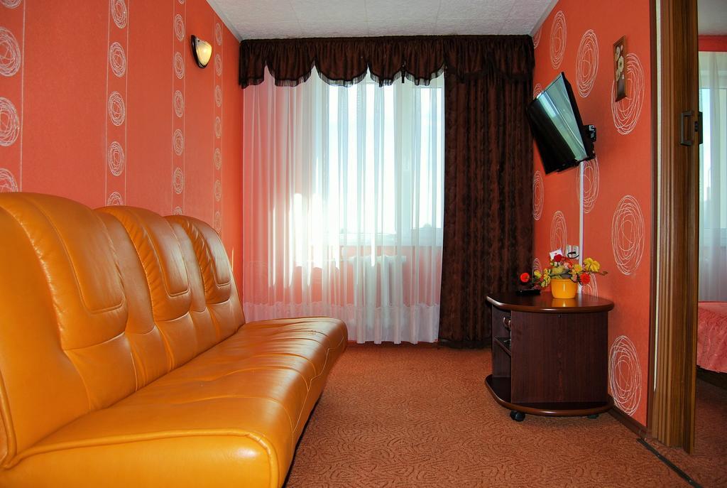 Riverside Motel Jelgava Ruang foto