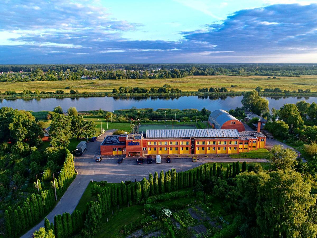 Riverside Motel Jelgava Bagian luar foto
